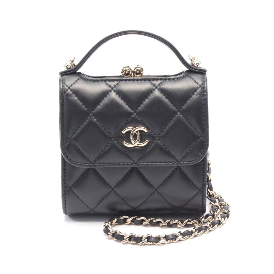 Chanel Matelasse Leather Shoulder Bag | Studio Nafay