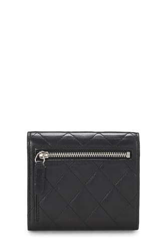 Chl, Black Quilted Lambskin Classic Flap Compact Wallet, Black