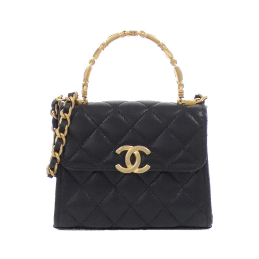 Chanel Lambskin Chain Clutch | Studio Nafay