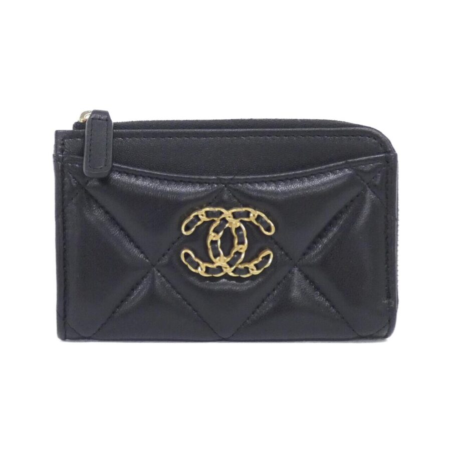 Chanel Chanel 19 Lambskin Card Case Handbag | Studio Nafay