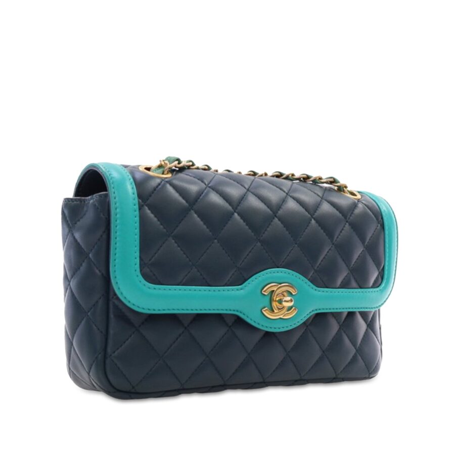 Blue Chanel Medium Quilted Lambskin Two-Tone Day Flap Crossbody Bag | Studio Nafay