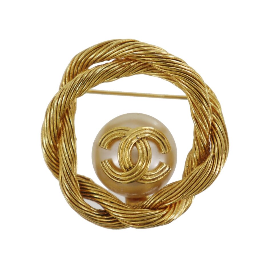 Chanel Gold Circle Pin Handbag | Studio Nafay