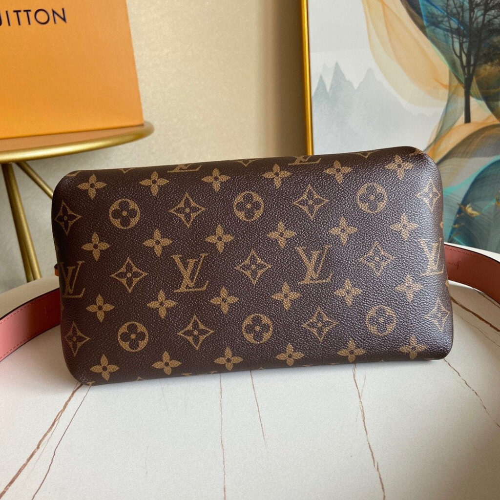 Designer Handbags Louis Vuitton 160 - Product Image 2