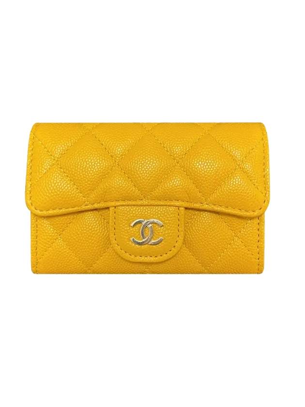 Classic Grained Shiny Calfskin Card Wallet Yellow Chanel | Studio Nafay