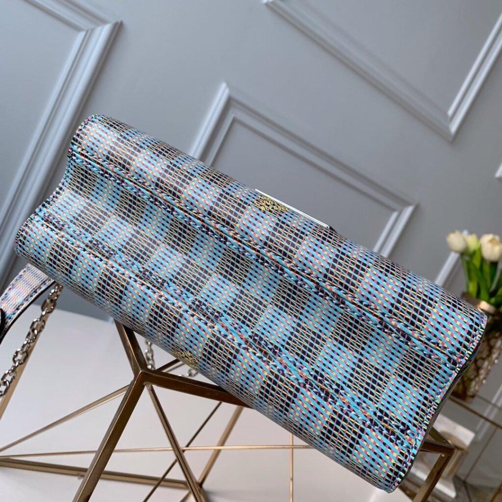 Louis Vuitton TWIST MM - Product Image 2