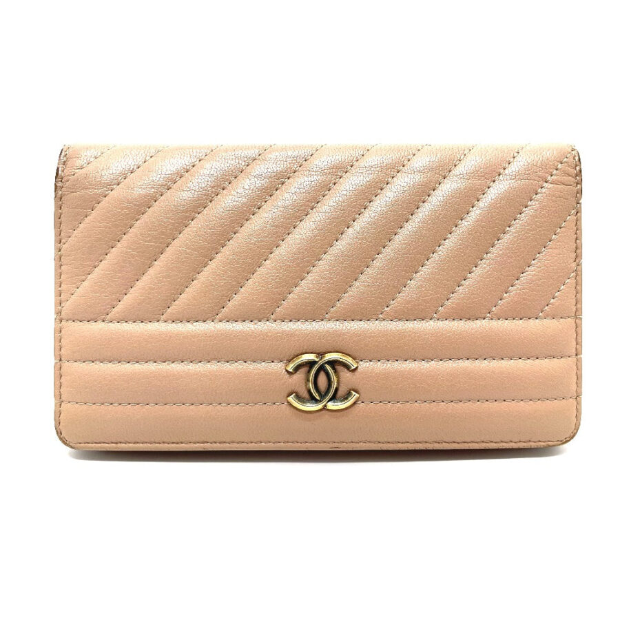 Chanel 30 Beige Elegant Handbag | Studio Nafay