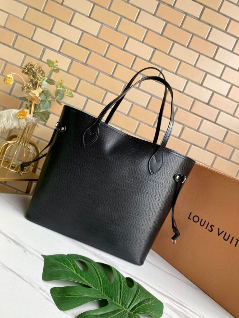 Designer Handbags Louis Vuitton 131 - Product Image 2