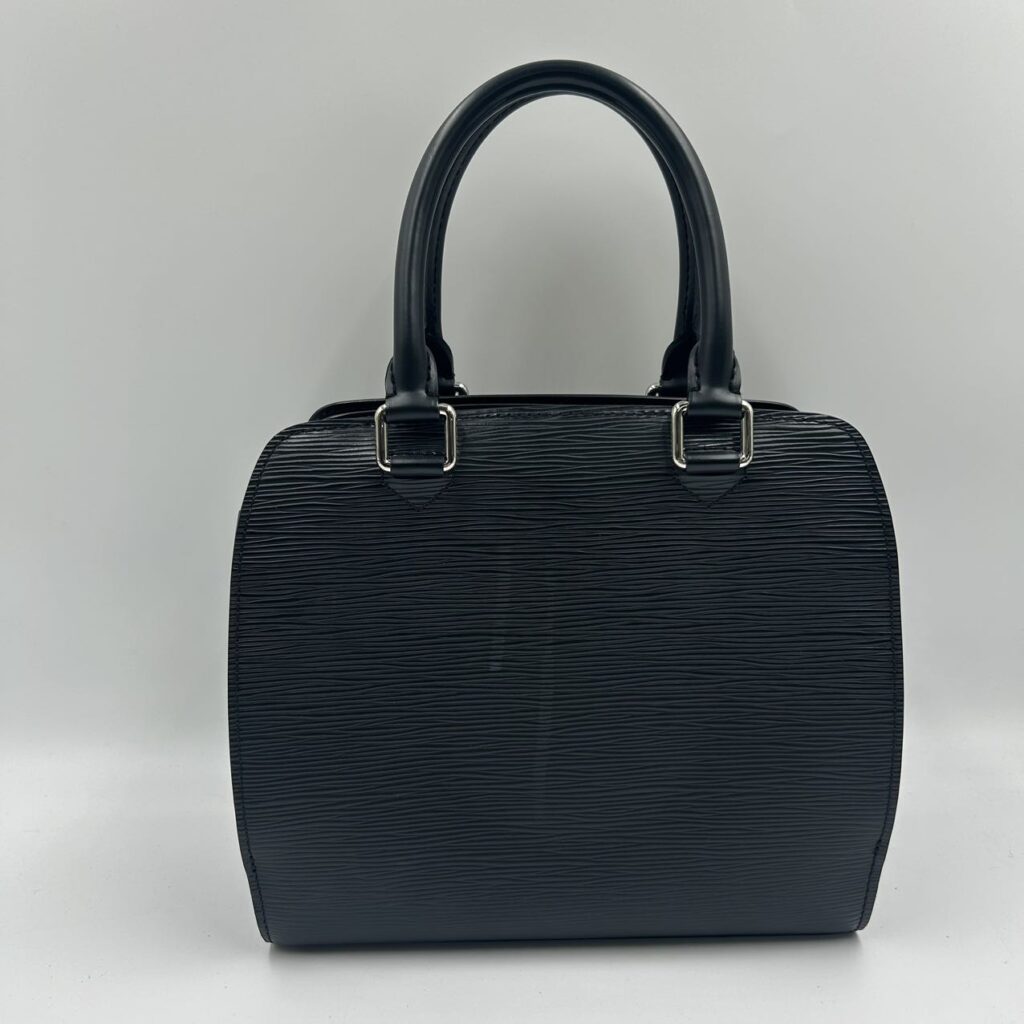 LOUIS VUITTONEpi Portofel Hand Bag - Product Image 2