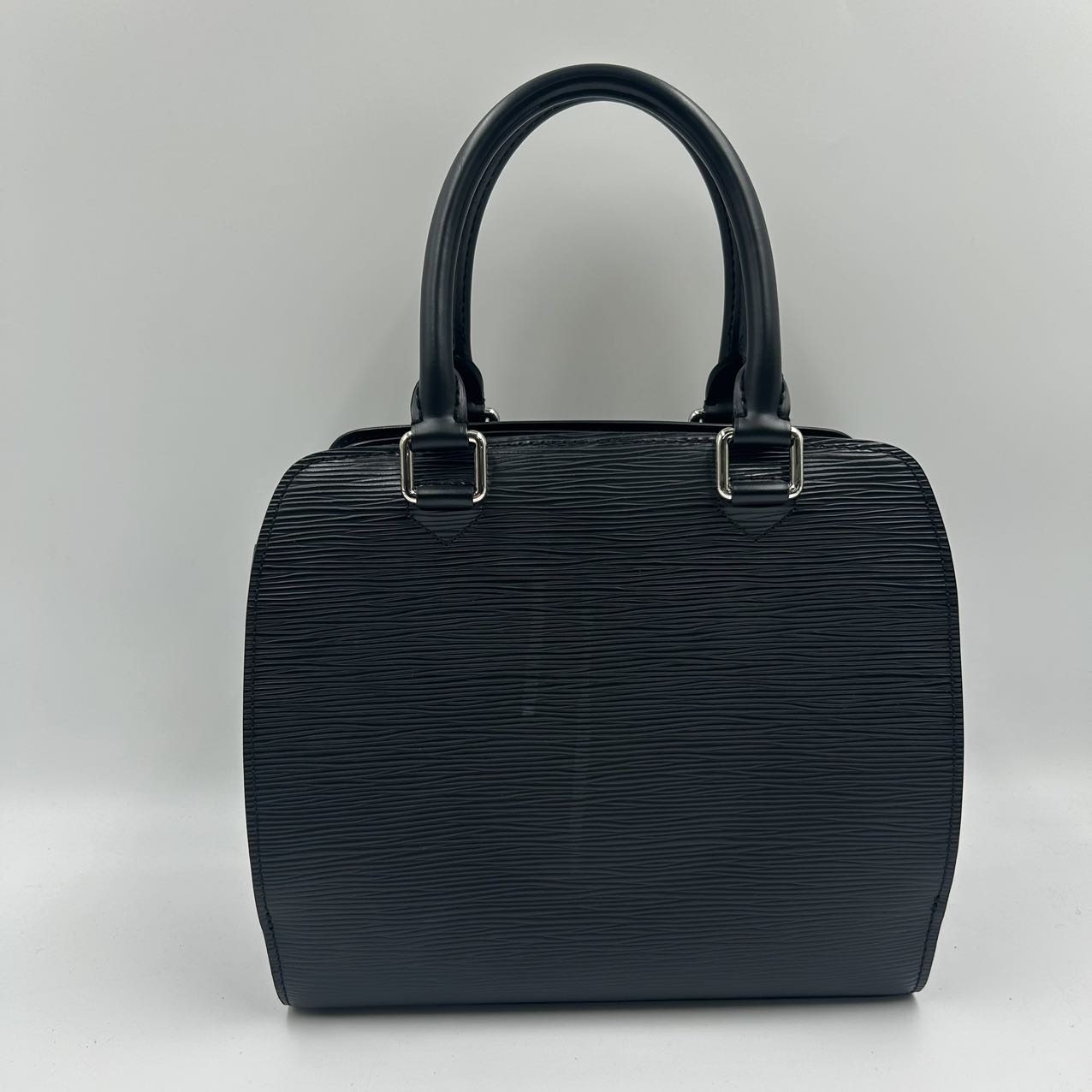LOUIS VUITTONEpi Portofel Hand Bag