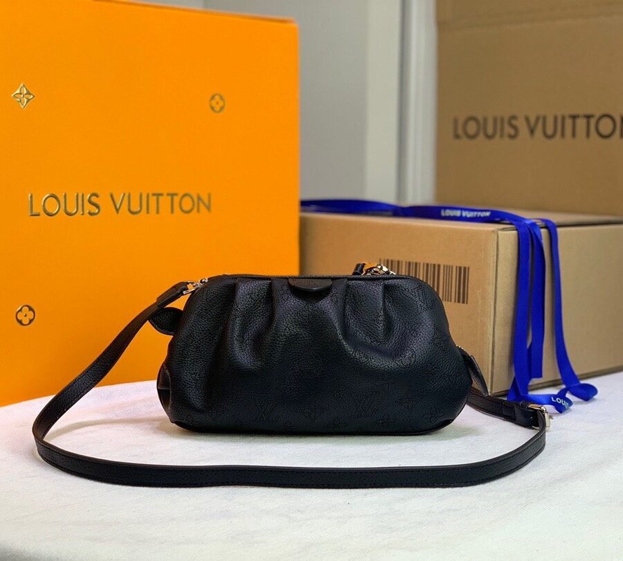 Designer Handbags Louis Vuitton 122 | Studio Nafay