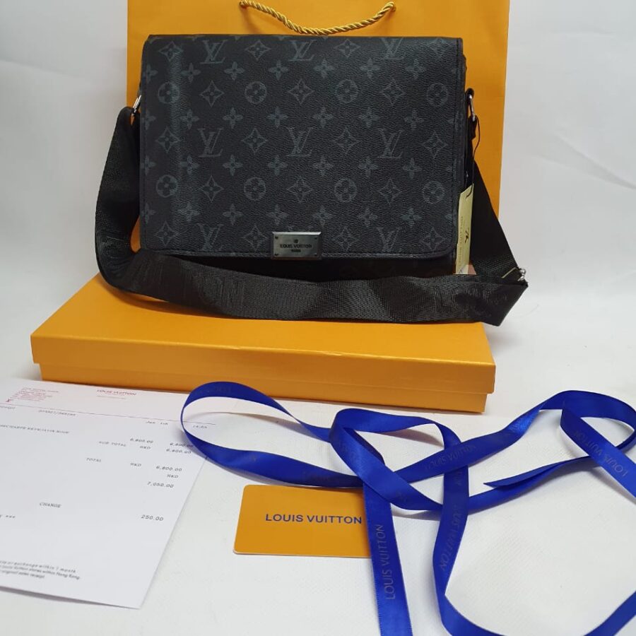 Louis Vuitton cross body bag | Studio Nafay