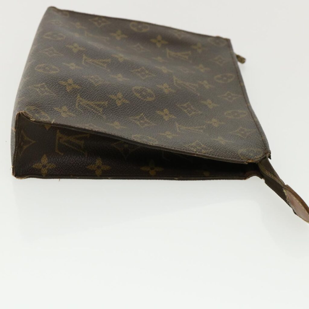 LOUIS VUITTON Monogram Poche Toilette 26 Pouch LV Auth 35497 - Product Image 2