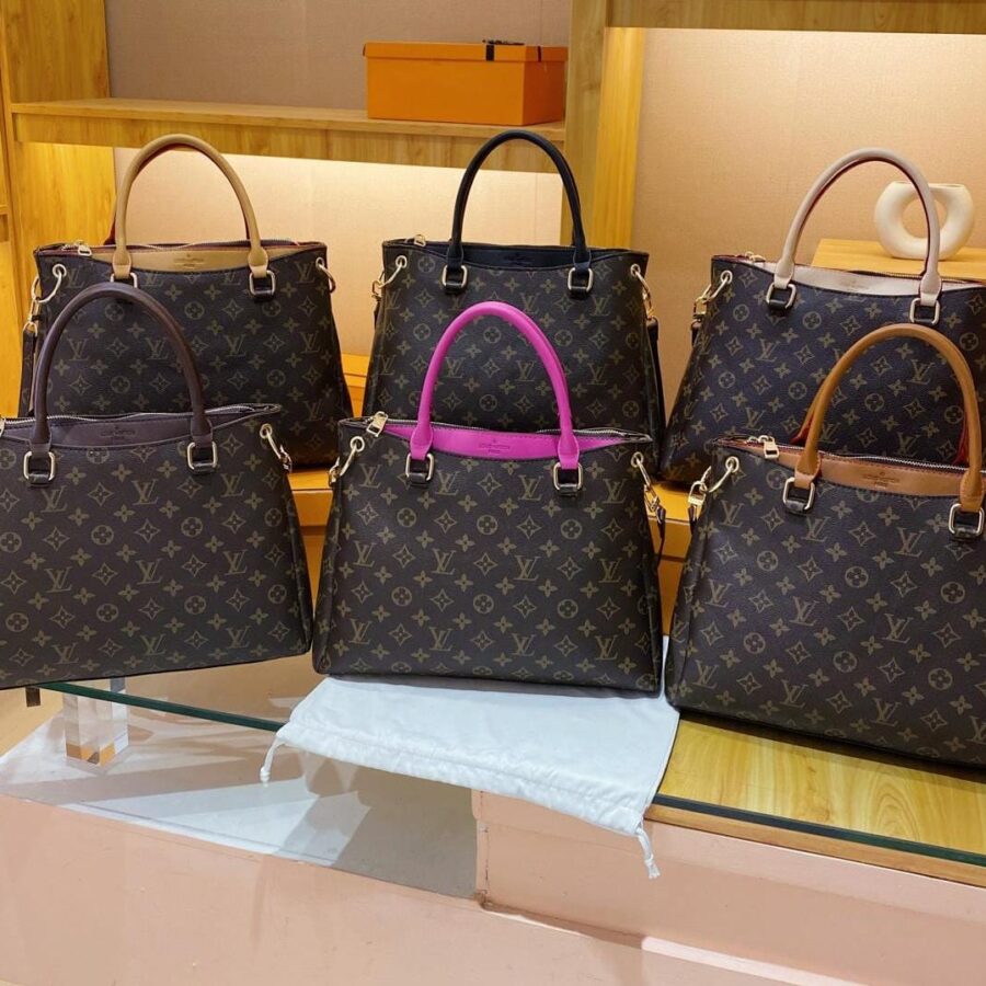 Louis Vuitton Handbag | Studio Nafay