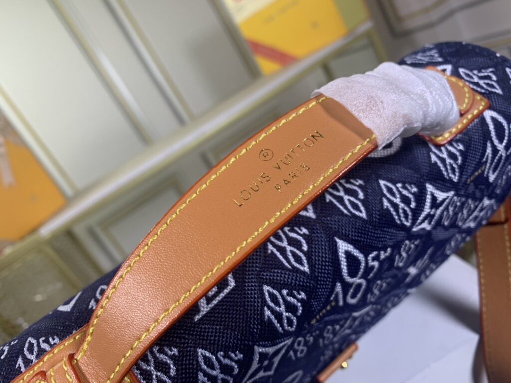 Designer Handbags Louis Vuitton 111 - Product Image 2