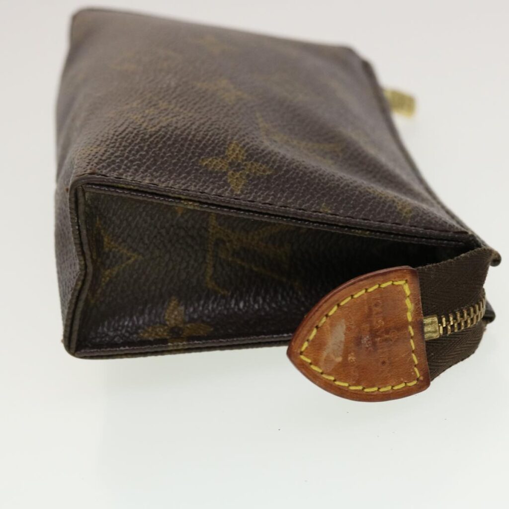 LOUIS VUITTON Monogram Poche Toilette 15 Pouch LV - Product Image 2