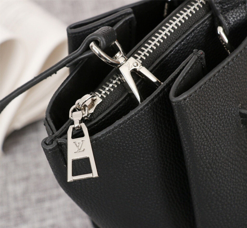 Designer Handbags Louis Vuitton 194 - Product Image 2