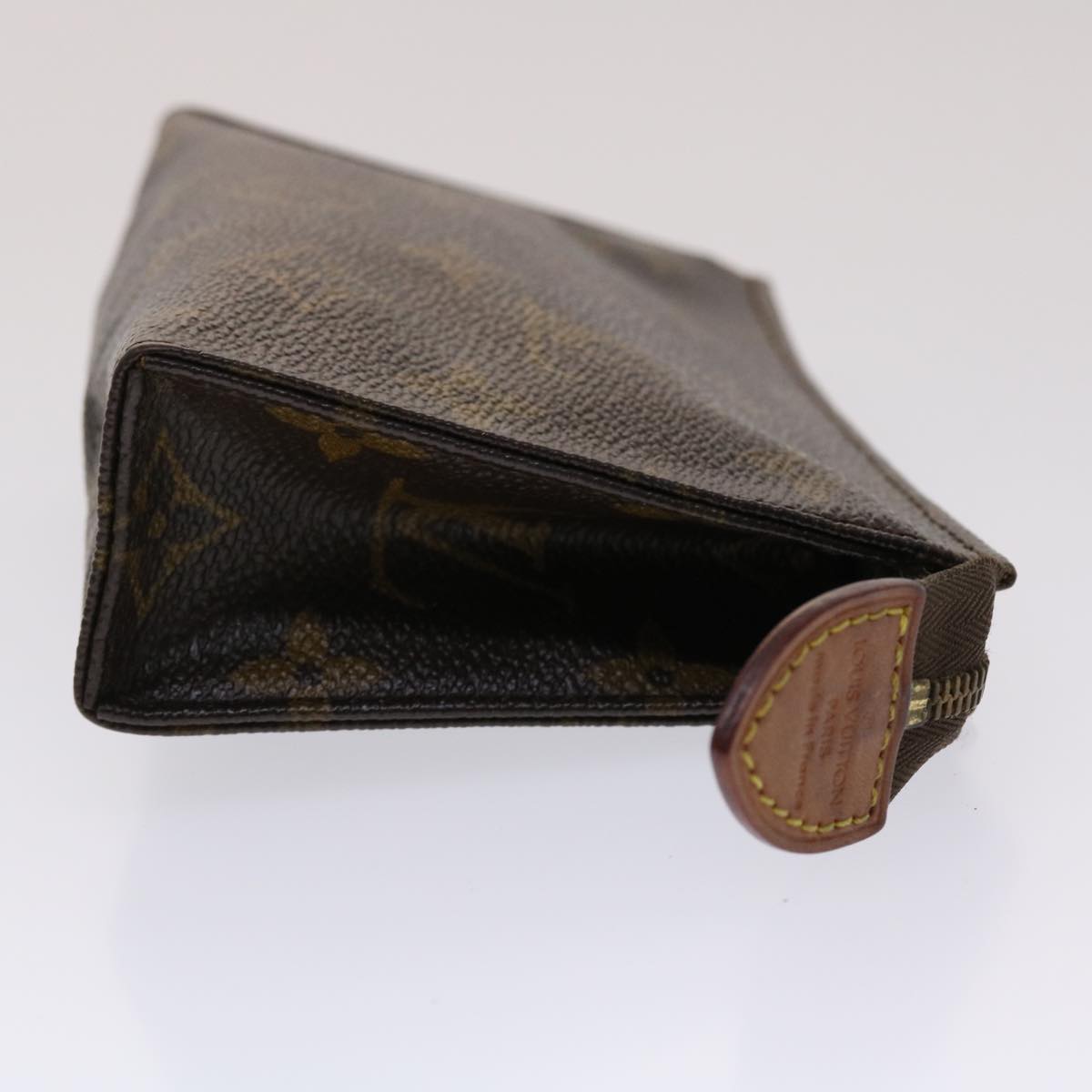 LOUIS VUITTON Monogram Poche Toilette 15 Pouch LV 47864