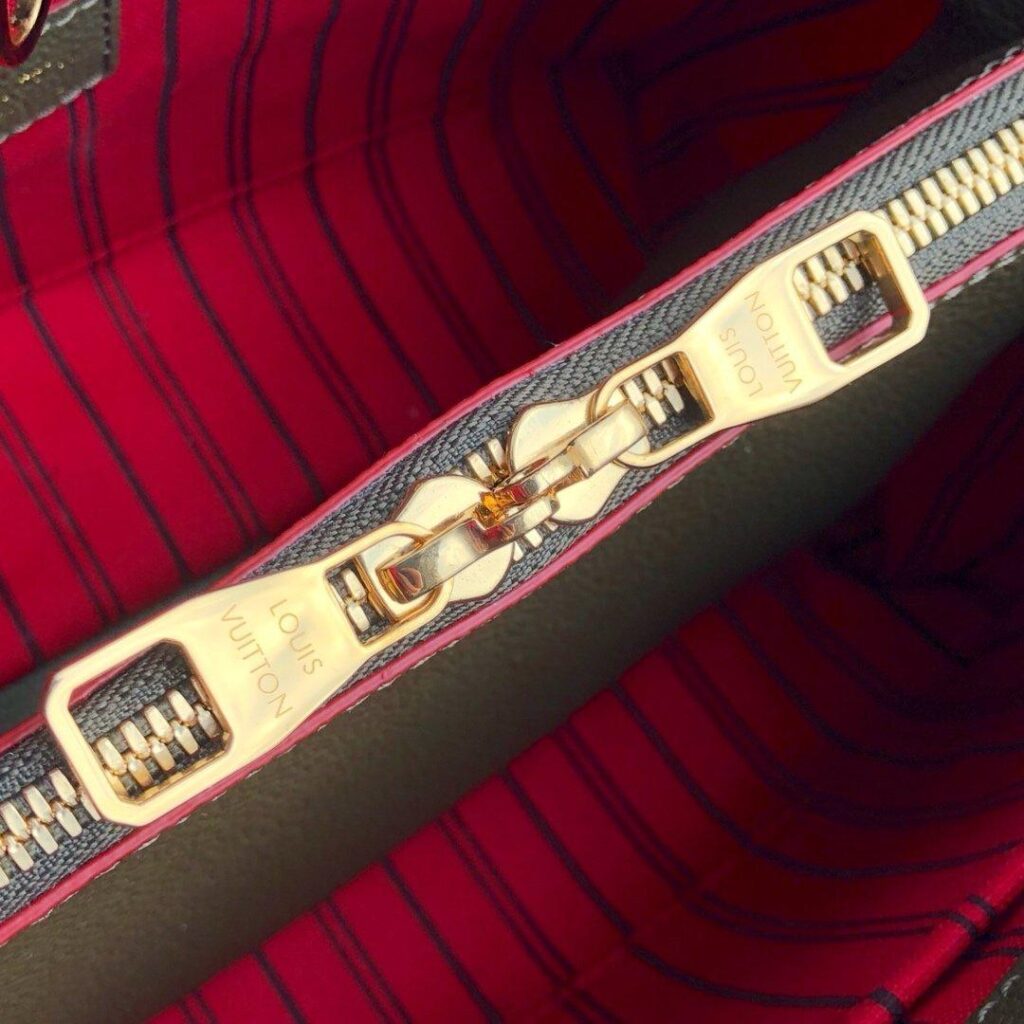 Louis vuitton MONTAIGNE MM - Product Image 2