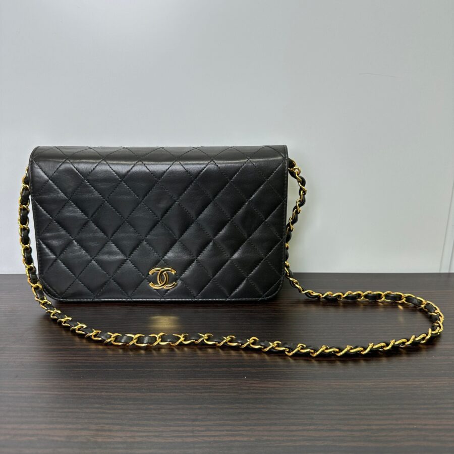 Chanel Flap Black Shoulder Bag 9 | Studio Nafay