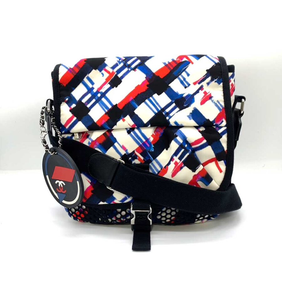 Chanel Leather Crossbody Bag Style 19 | Studio Nafay