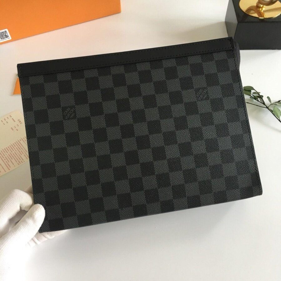 LOUIS VUITTON TOILETRY POUCH | Studio Nafay