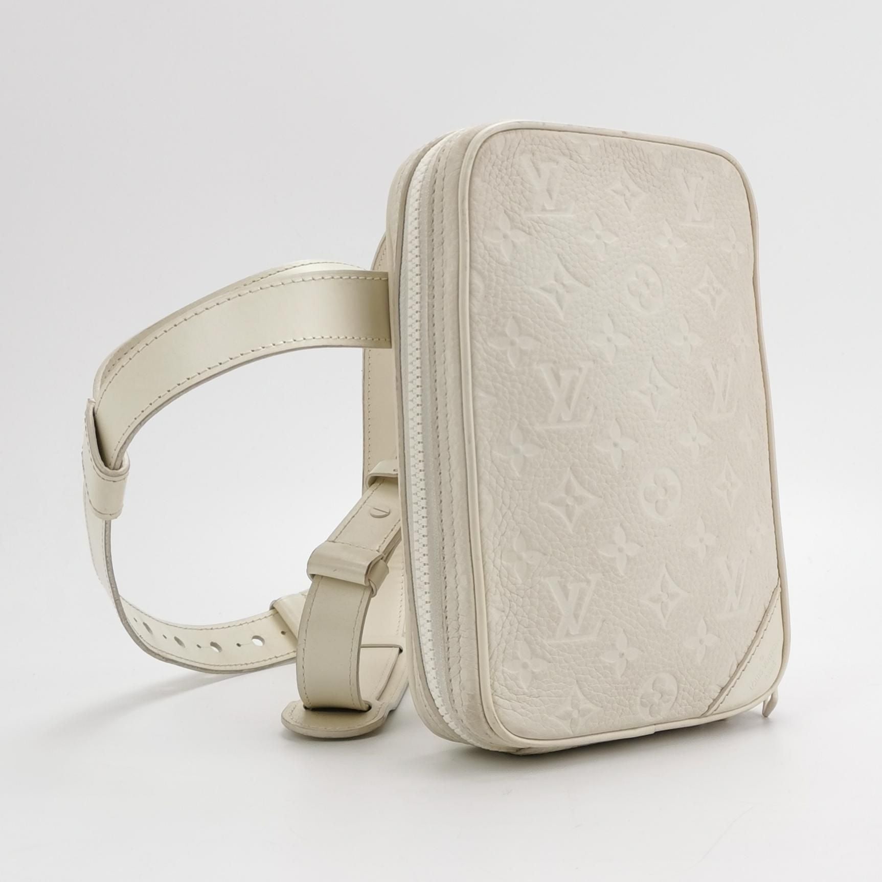 Louis Vuitton utilityside Leather Monogram Print Waist Bag Chest Bag 250118781030921