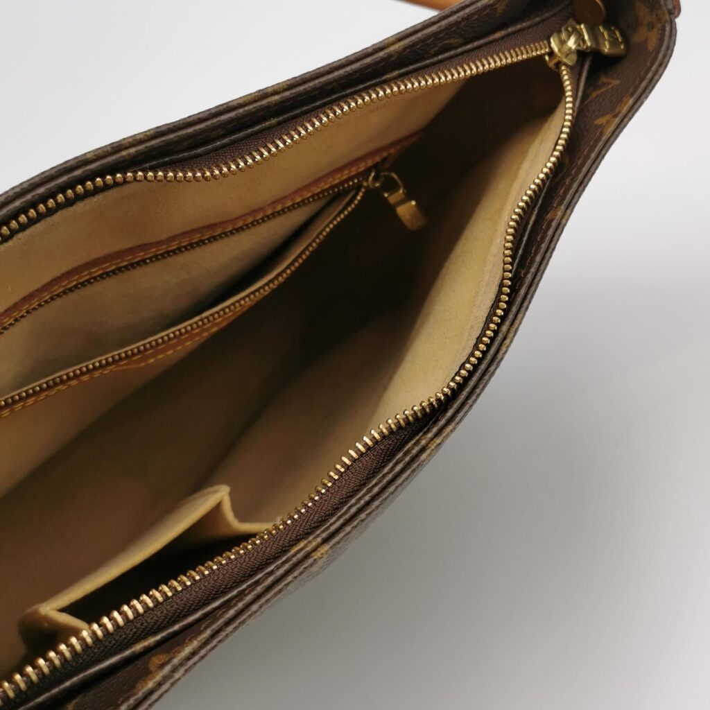 Louis Vuitton Looping Large Monogram Print Shoulder Bag 24122378993577 - Product Image 2