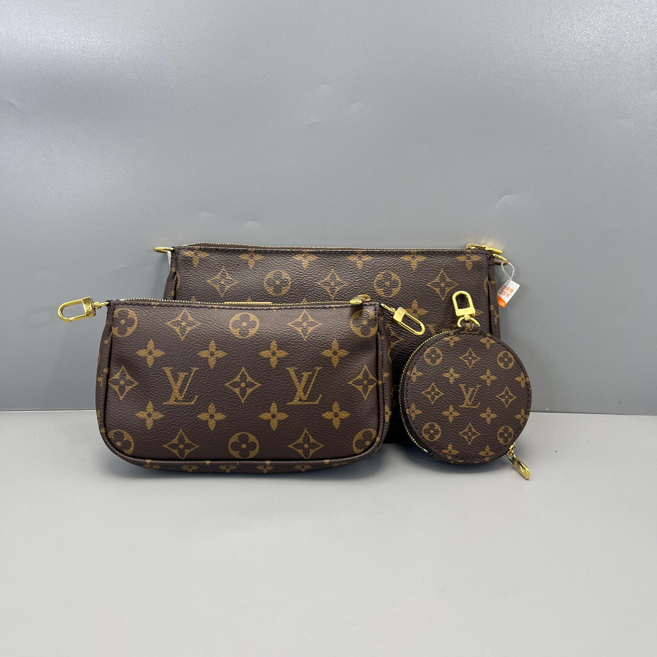 LOUIS VUITTONShoulder Bag