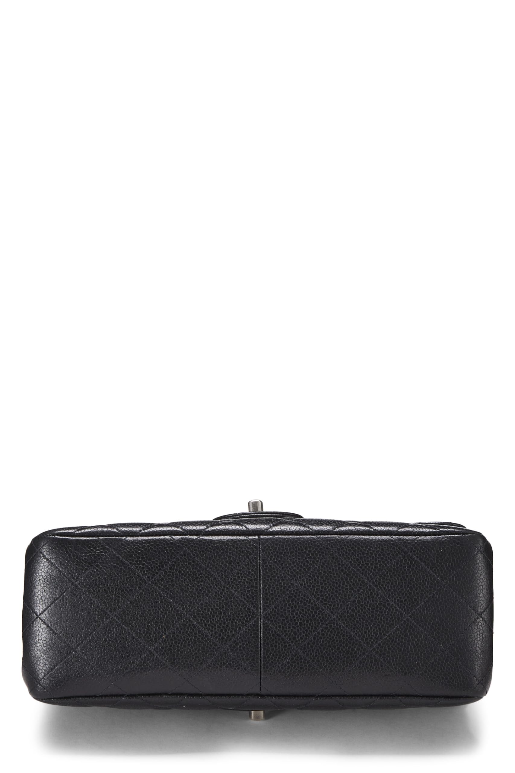 Chl, Black Quilted Caviar Double Sided Classic Flap Medium, Black