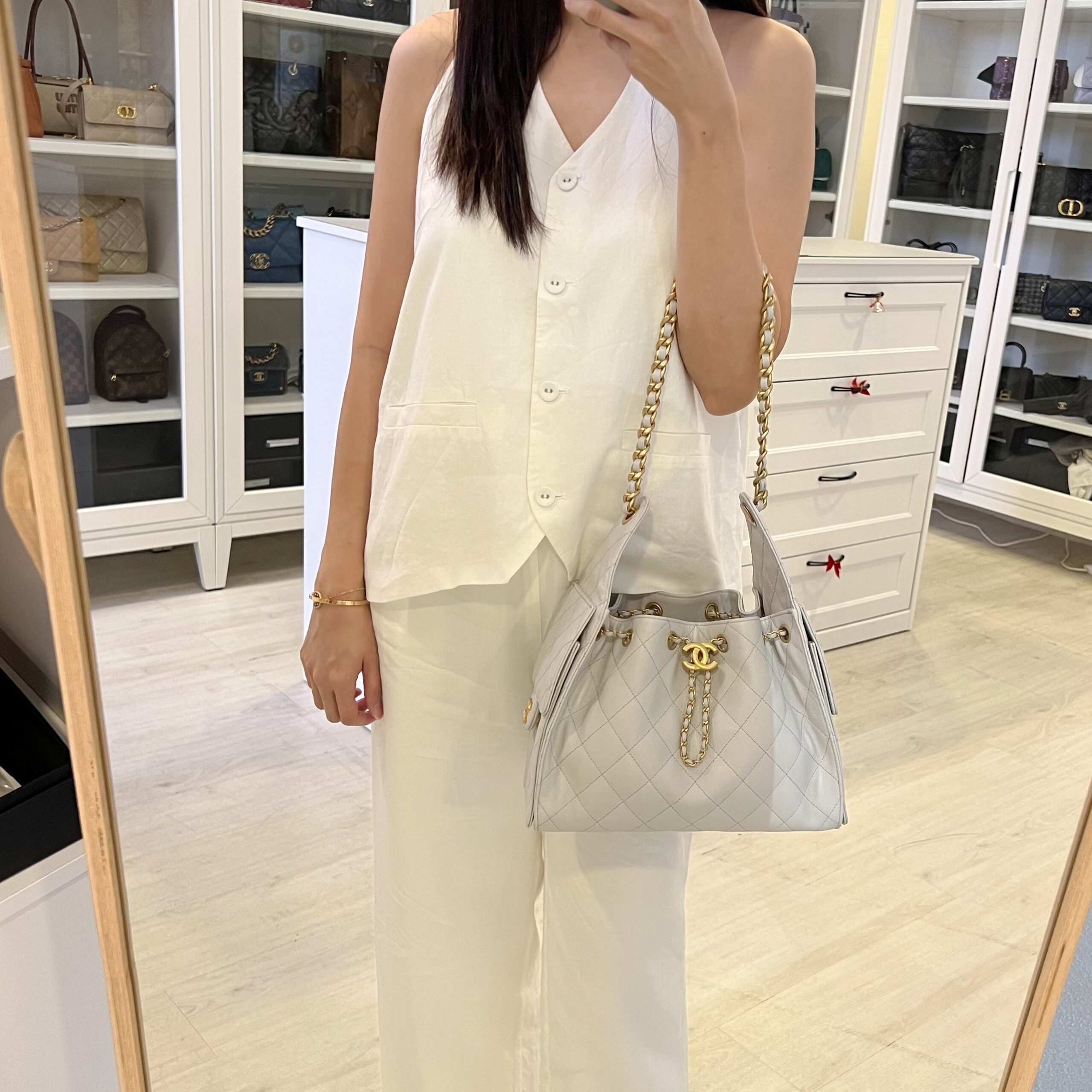 [Un – June ] Chanel 25 Small Hobo Bag in Grey Caviar and AGHW (Model: )