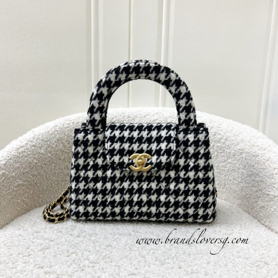 Chanel Mini / Small Kelly Bag in 24A Houndstooth Tweed and AGHW | Studio Nafay
