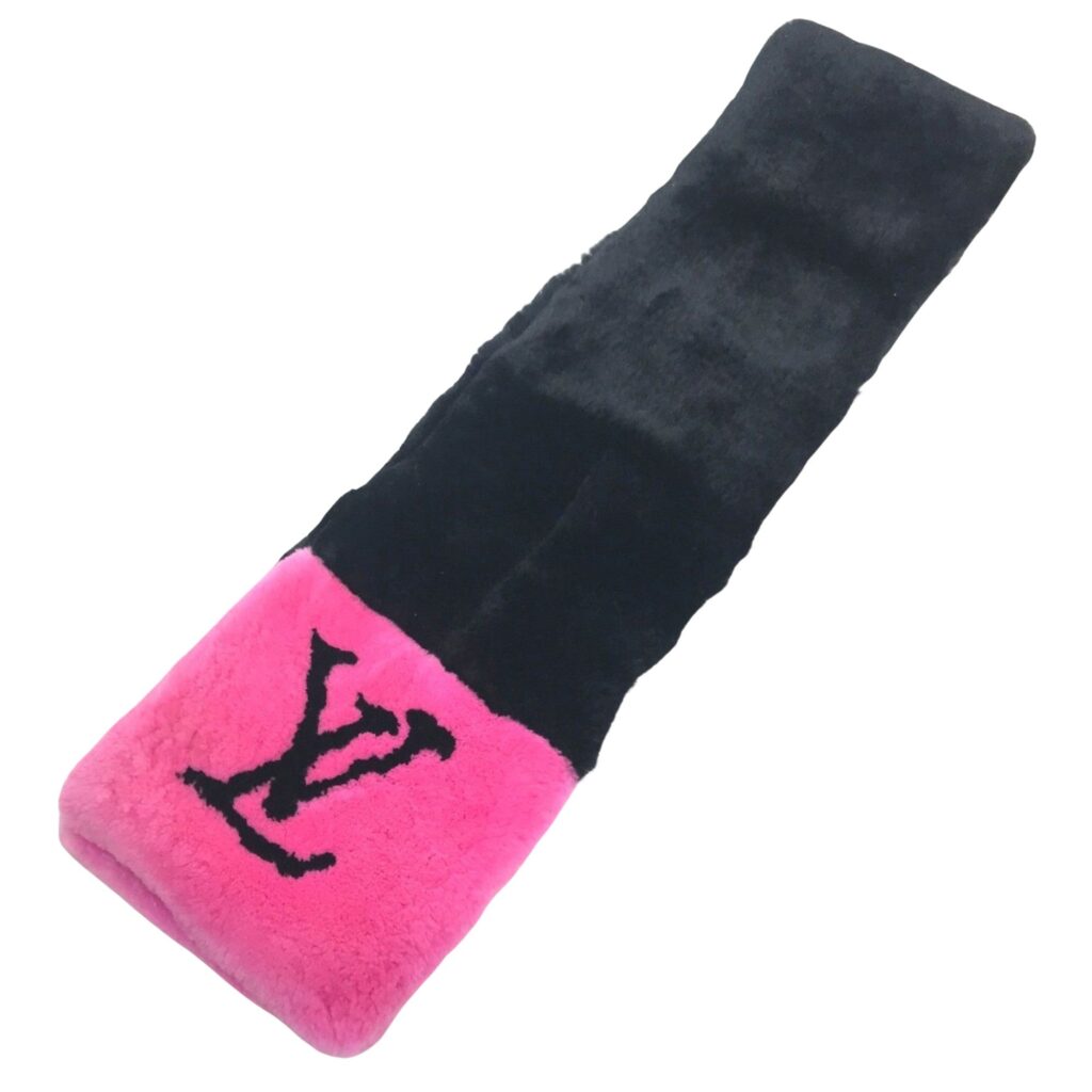 LOUIS VUITTON Scarves - Product Image 2