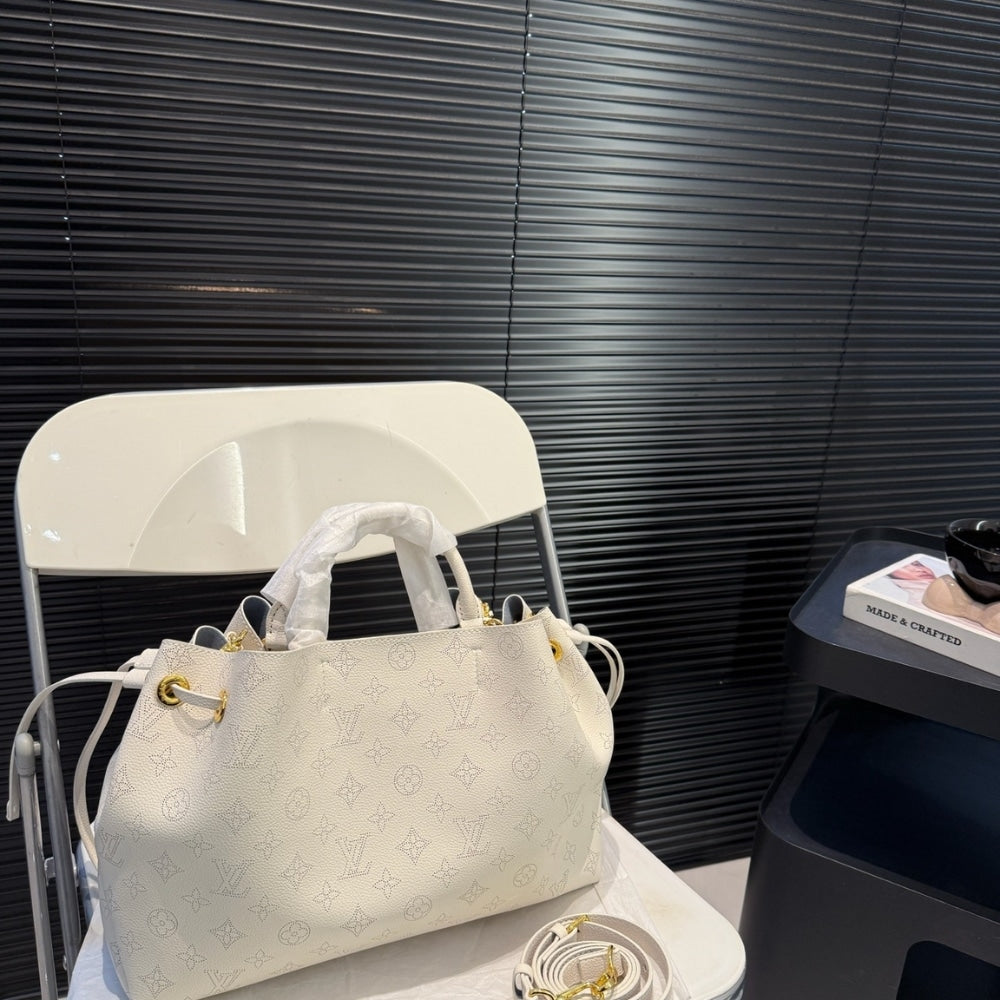 LV BELLA TOTE WHITE 33CM