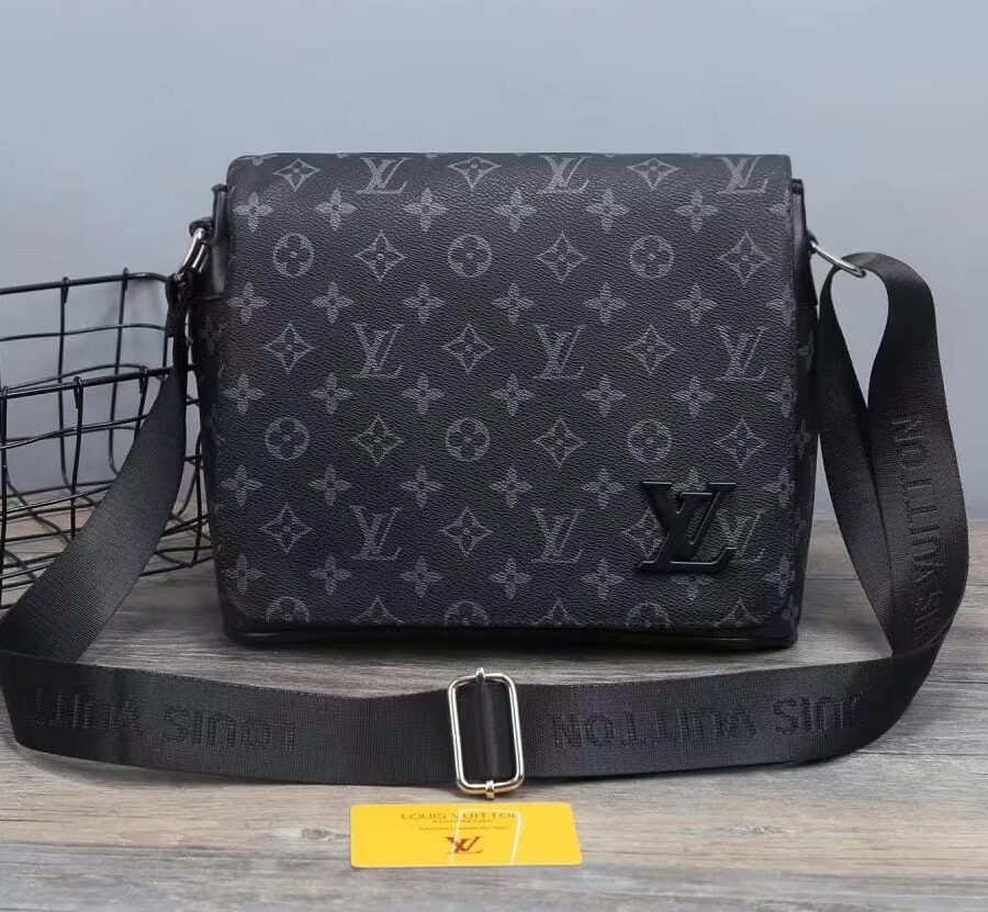 Louis Vuitton Crossbody Bag | Studio Nafay
