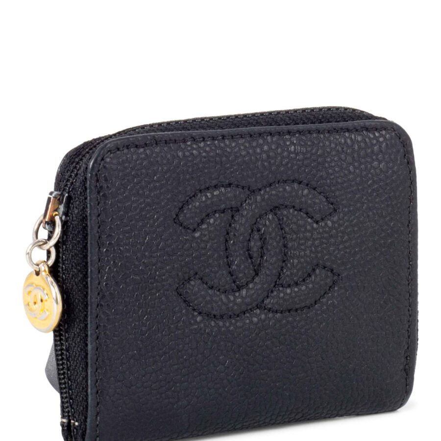 Chanel CC Logo Caviar Zippered Card Wallet Black | Studio Nafay