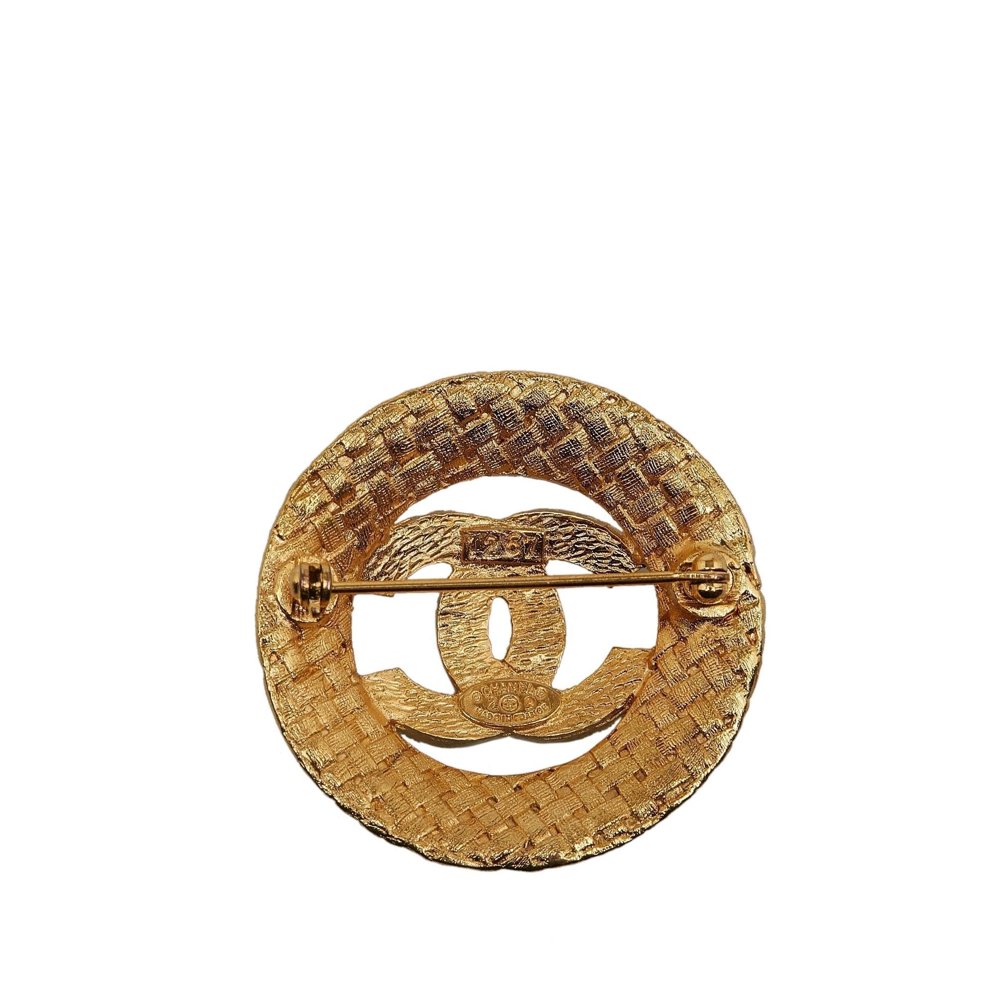 Chanel Gold Elegant Handbag 41