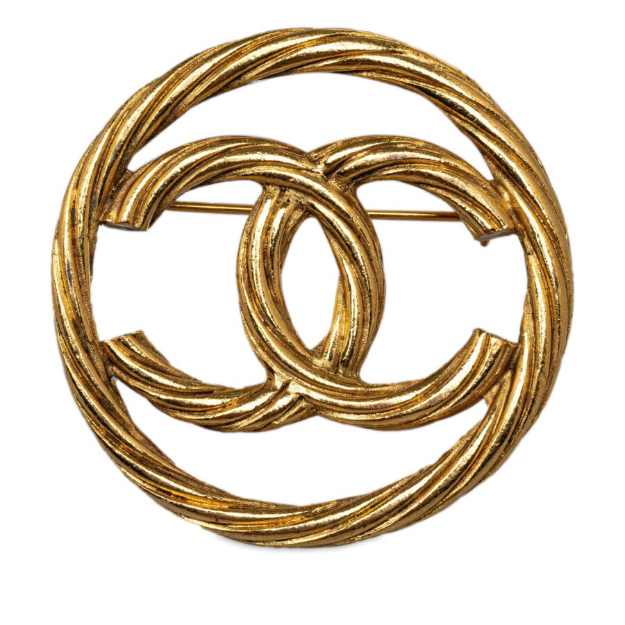 Chanel CC Brooch Handbag | Studio Nafay
