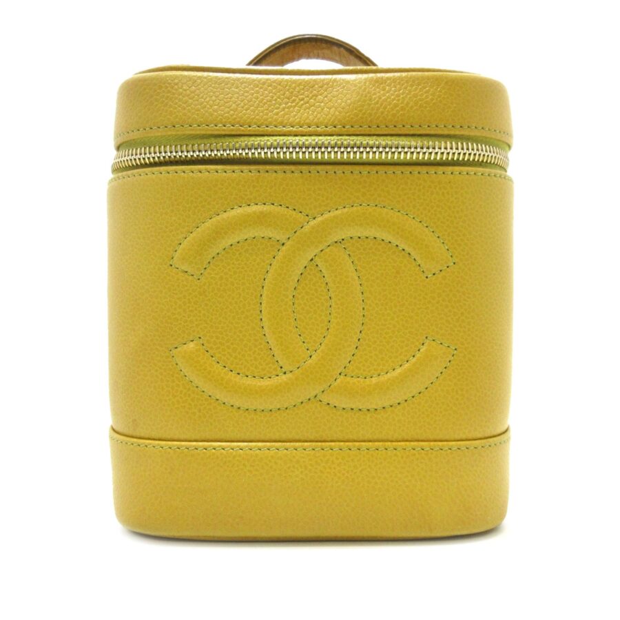Chanel CC Caviar Vanity Case Handbag | Studio Nafay