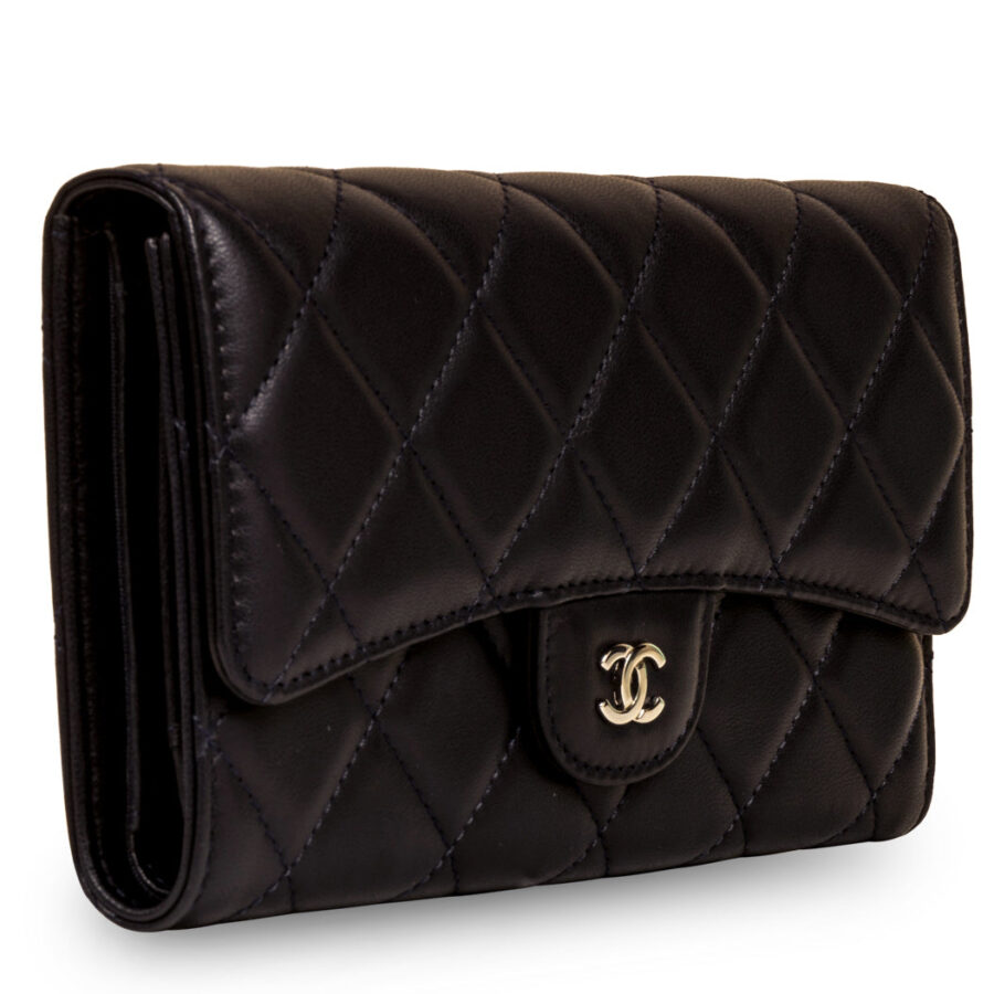 Classic Flap Wallet | Studio Nafay