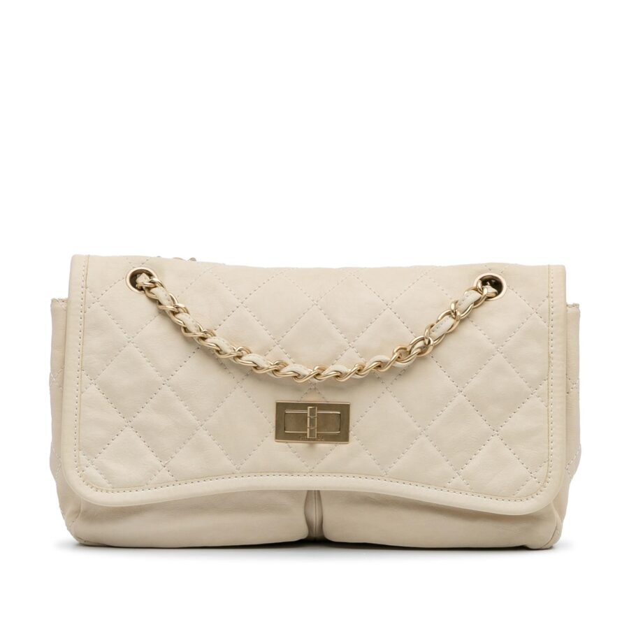 Chanel Natural Beauty Split Pocket | Studio Nafay