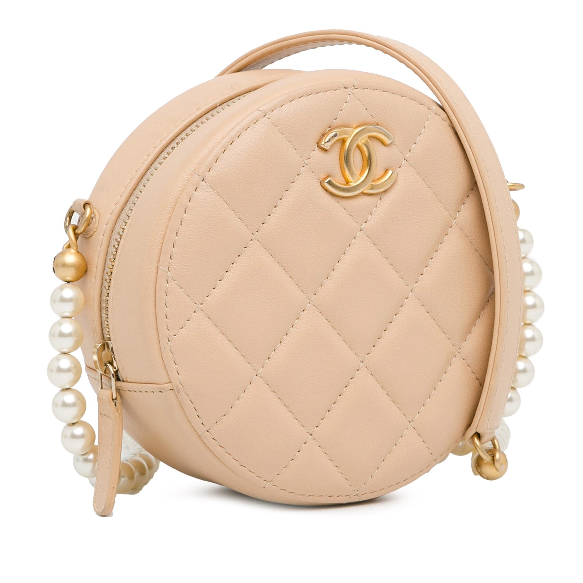 Chanel Quilted Calfskin Pearl Round Clutch With Chain