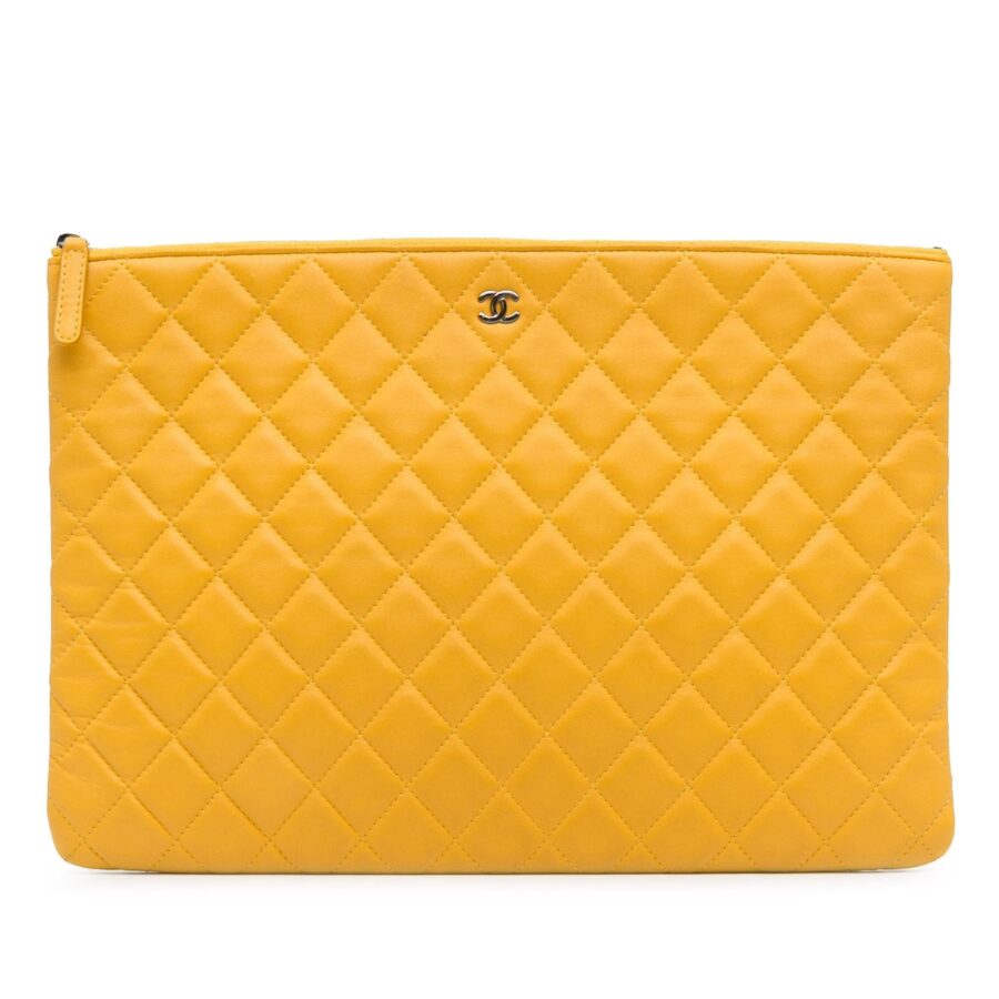 Chanel Quilted Lambskin O Case Clutch | Studio Nafay