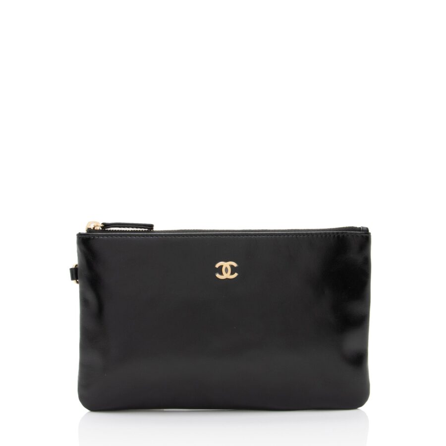 Chanel Shiny Calfskin Small Chanel 22 Pochette Clutch | Studio Nafay