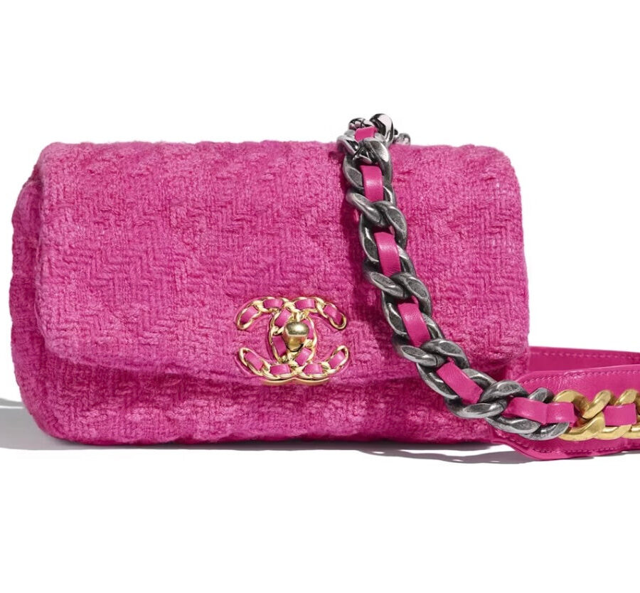 CHANEL 19 QUILTED TWEED BELT BAG | Studio Nafay
