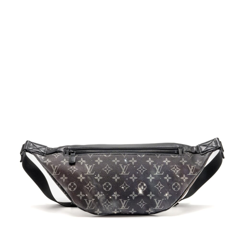 Louis Vuitton Discovery Bum Bag Monogram Black/ Silver Black Hardware - Product Image 2