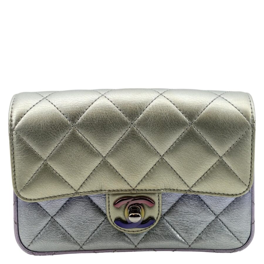 Chanel Gradient Metallic Quilted Calfskin Leather Clutch Bag Silver | Studio Nafay