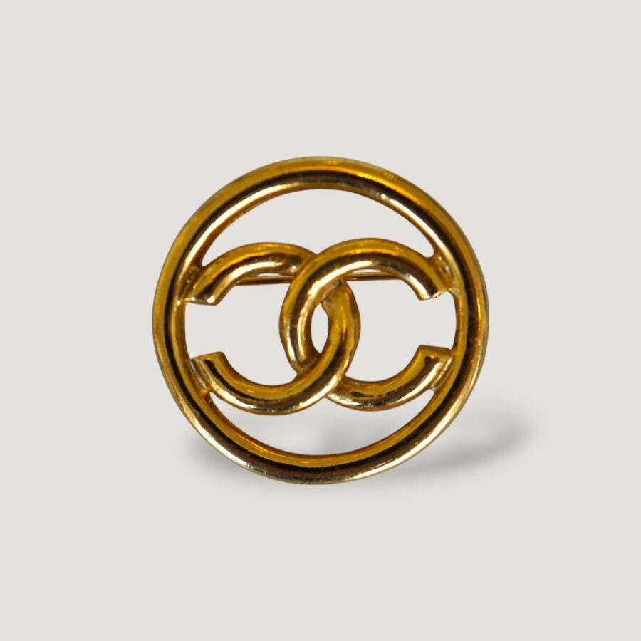 Chanel Brooch Handbag Luxury Designer Handbag 66 | Studio Nafay