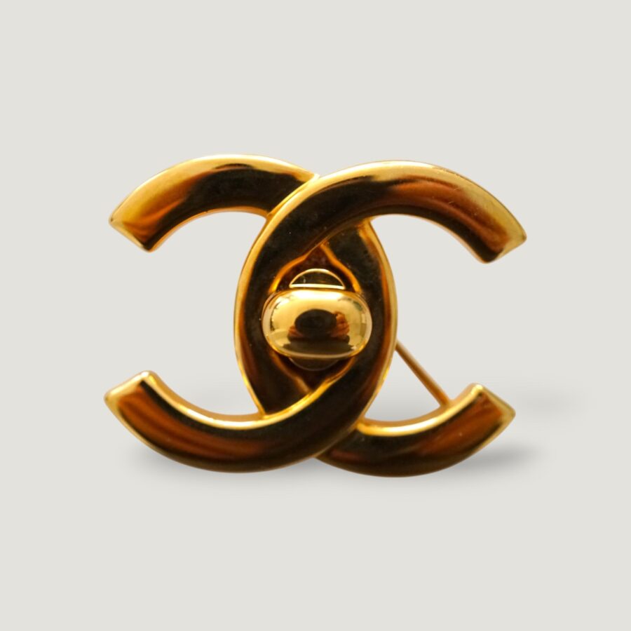 Chanel Brooch Turnlock Handbag 6 | Studio Nafay