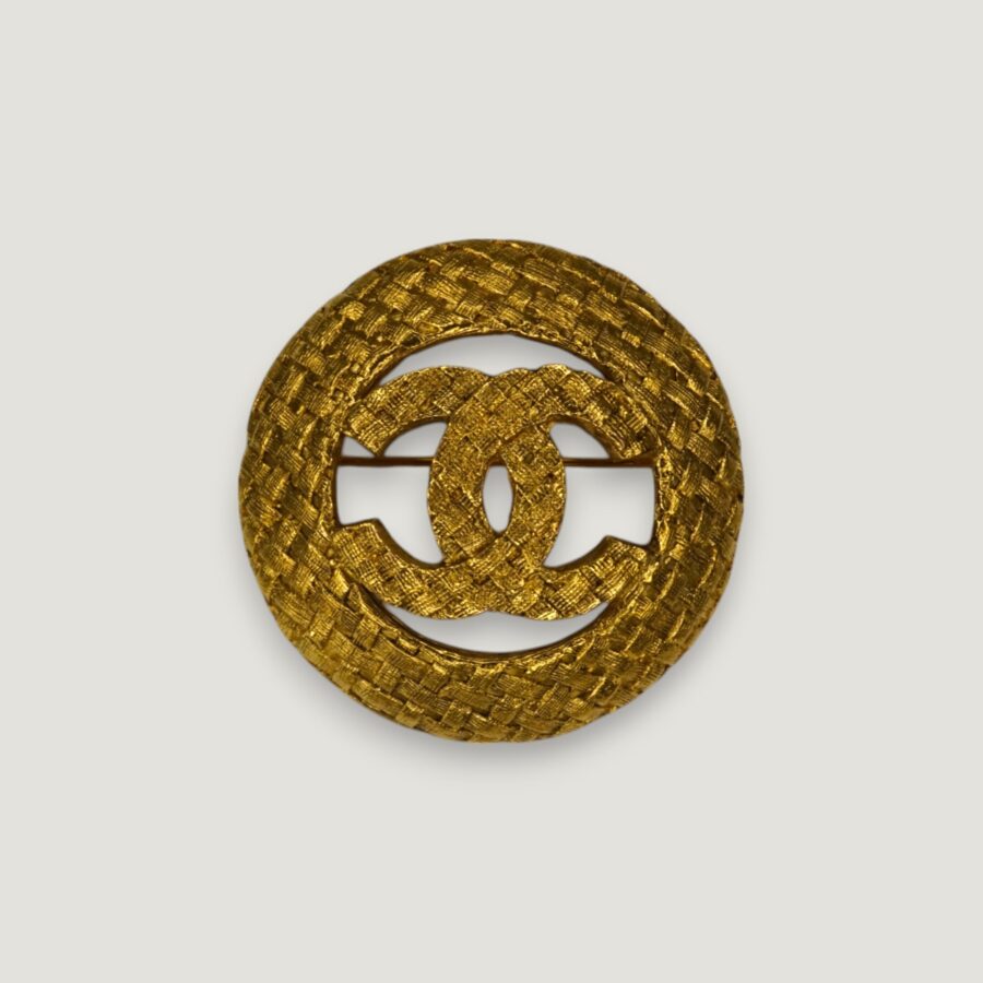 Chanel Brooch Handbag Luxury Designer Handbag 41 | Studio Nafay