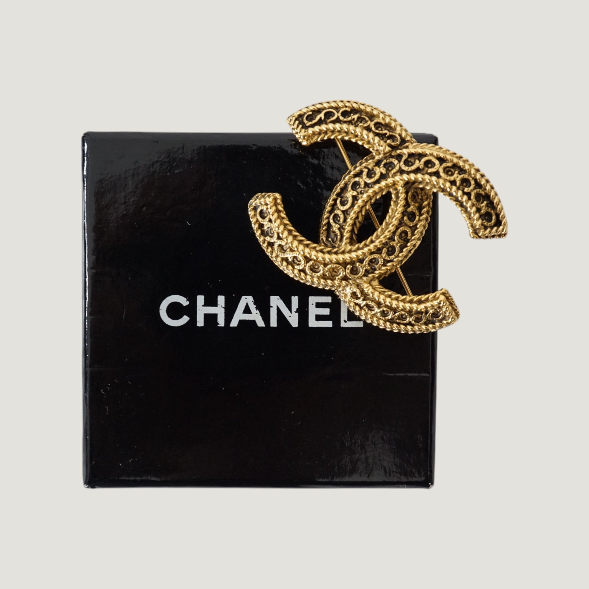 Chanel Brooch Handbag Luxury Designer Handbag 47